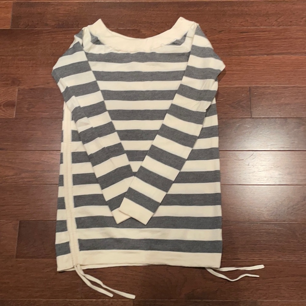 Theory sweater